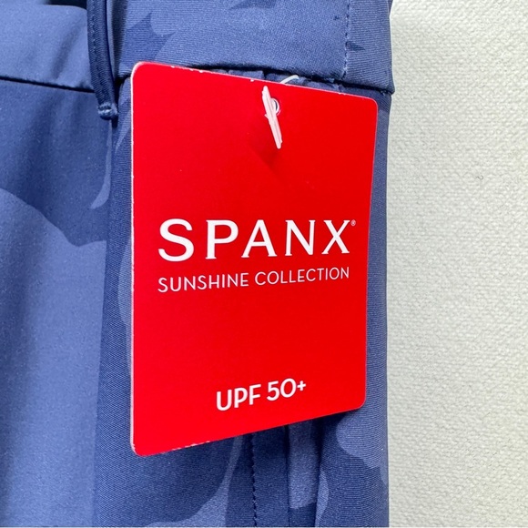 Spanx Sunshine Women Athletic Shorts Floral Navy Golf Tennis Athleisure Summer - Picture 4 of 10